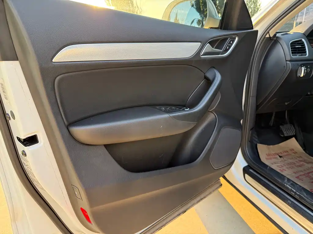 Audi Q3 — миниатюра 8