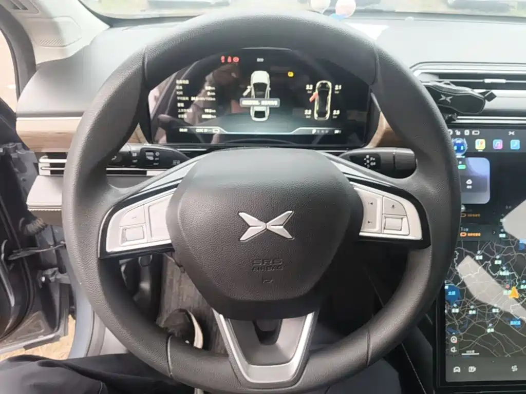 XPeng P5 — миниатюра 11