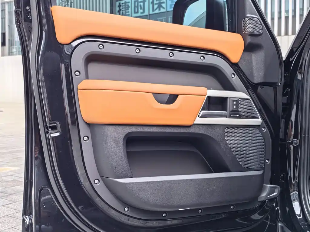 Land Rover Land Rover Defender 2024 110 3.0T P400 X-DYNAMIC HSE
