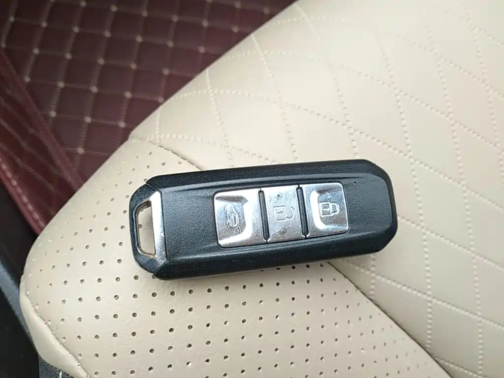Baojun 310W — миниатюра 9