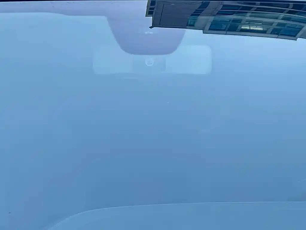 Mercedes-Benz E-Class — миниатюра 12