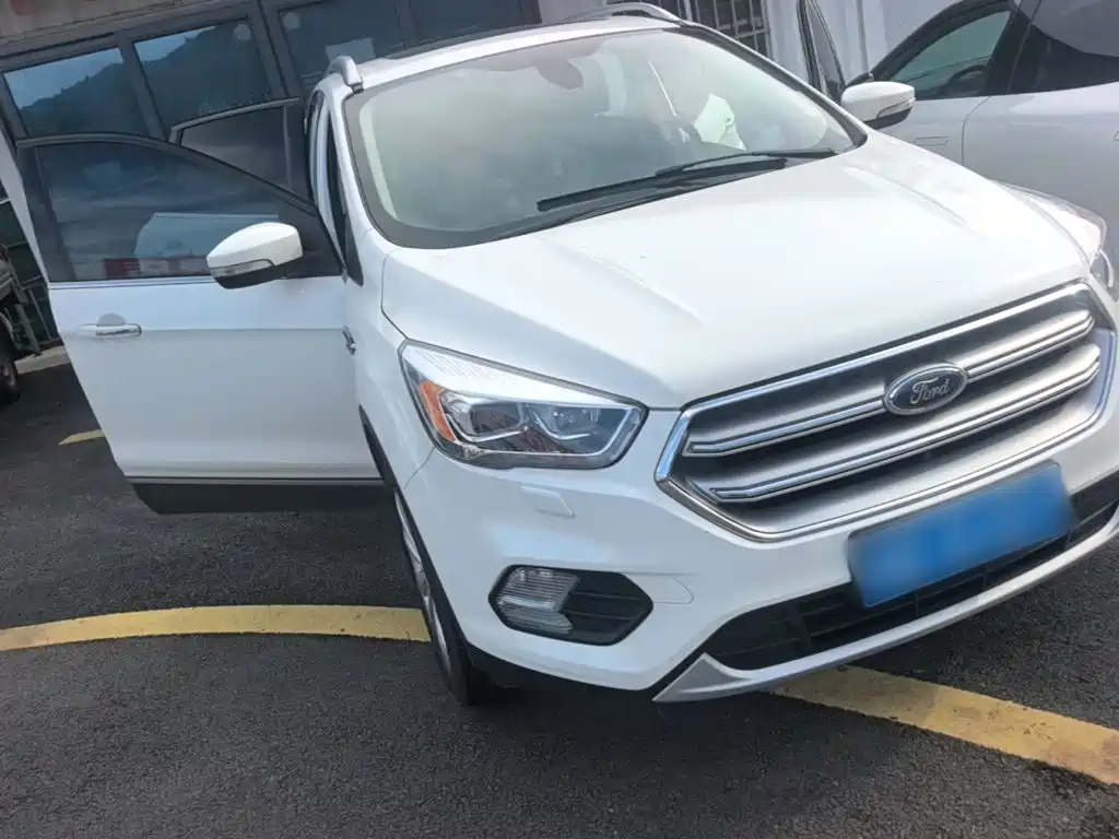 Ford Kuga — миниатюра 4