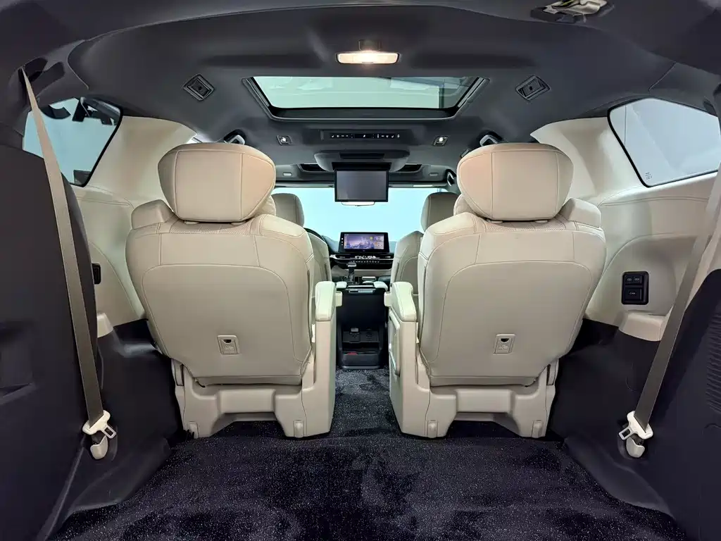 Toyota Sienna 2024 2.5L
