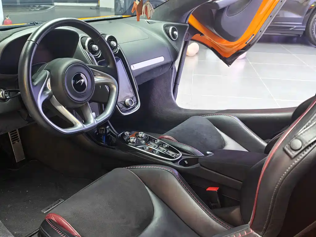 McLaren GT — миниатюра 8