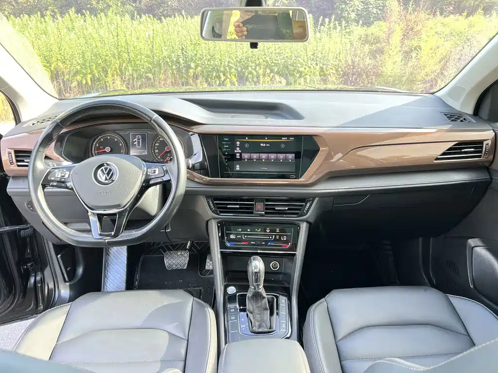 Volkswagen Tharu — миниатюра 12