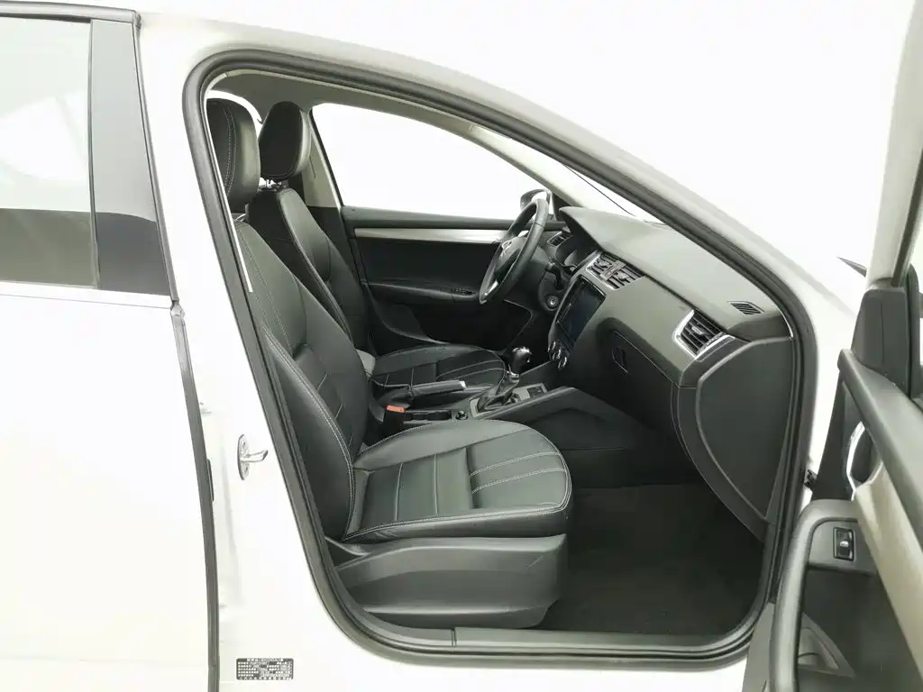 Skoda Octavia — миниатюра 23