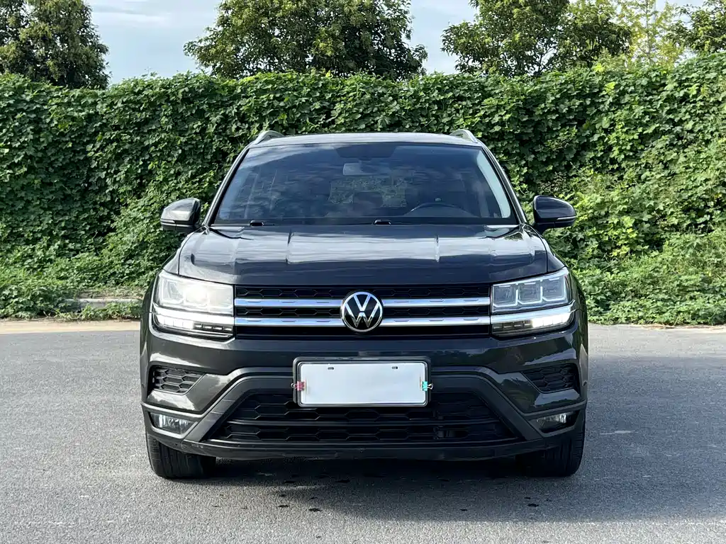 Volkswagen Tharu — миниатюра 2
