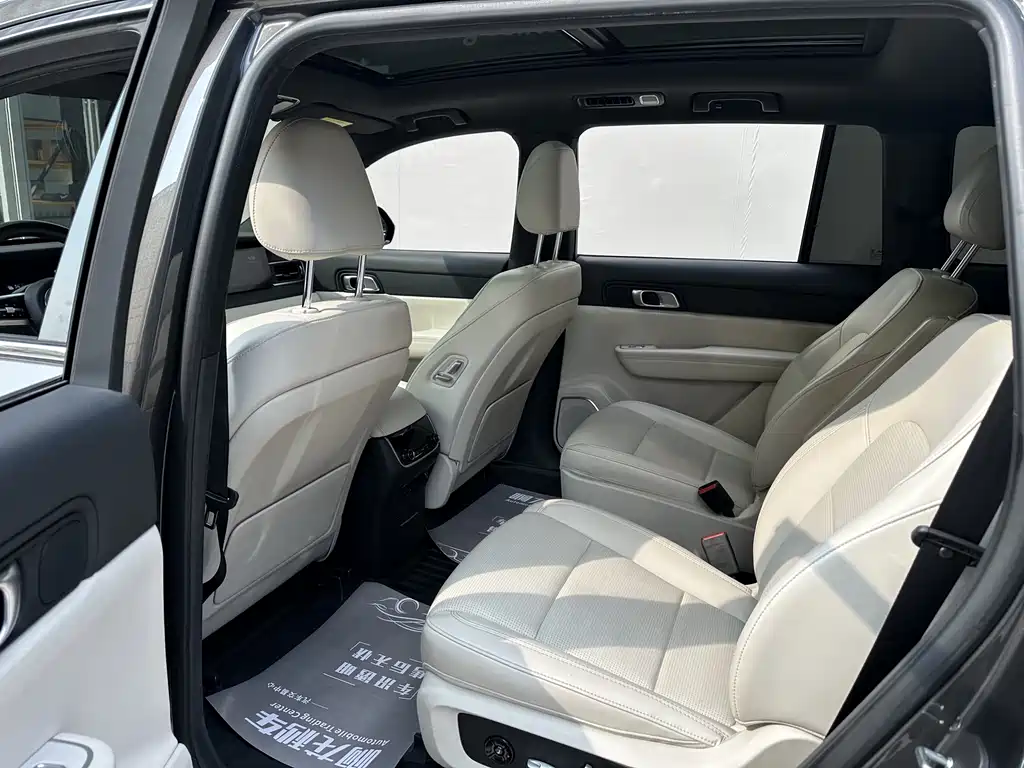 Li Auto ONE 2021 6 мест