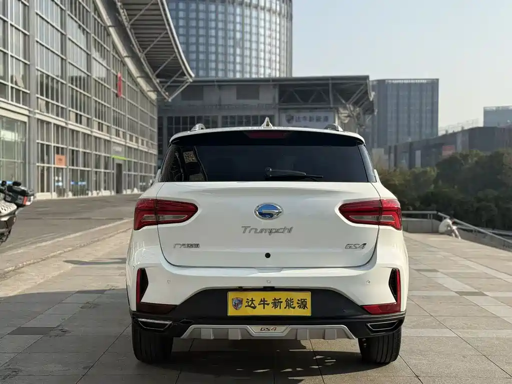 GAC TRUMPCHI GS4 NEW ENERGY