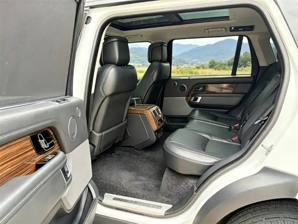 Land Rover Range Rover 2018 3.0 SC V6 Vogue SE Long Wheelbase