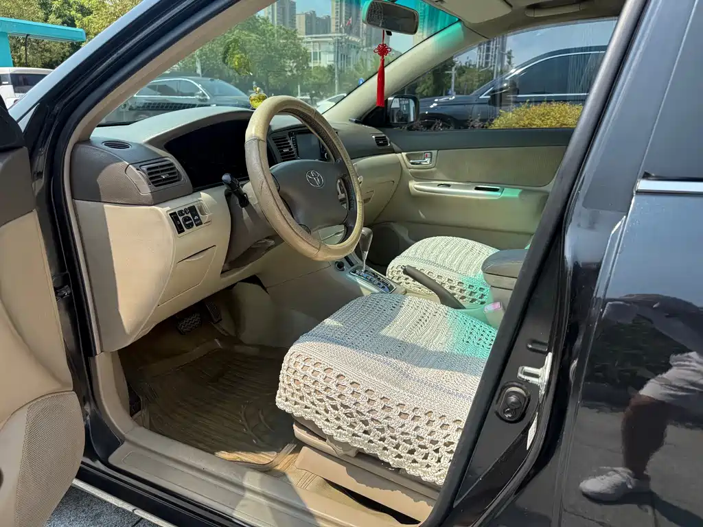 Toyota Corolla — миниатюра 4