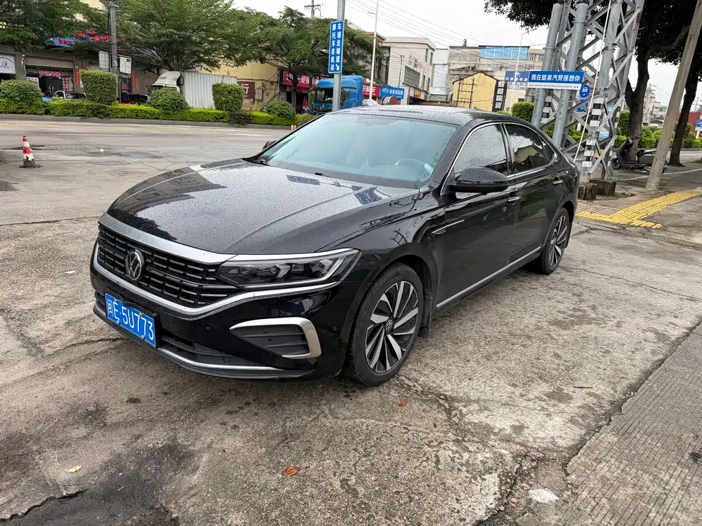Volkswagen Passat 2024