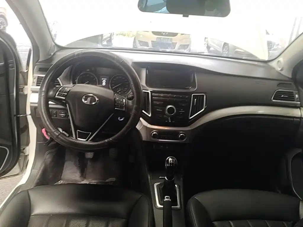 Great Wall Great Wall C30 — миниатюра 15