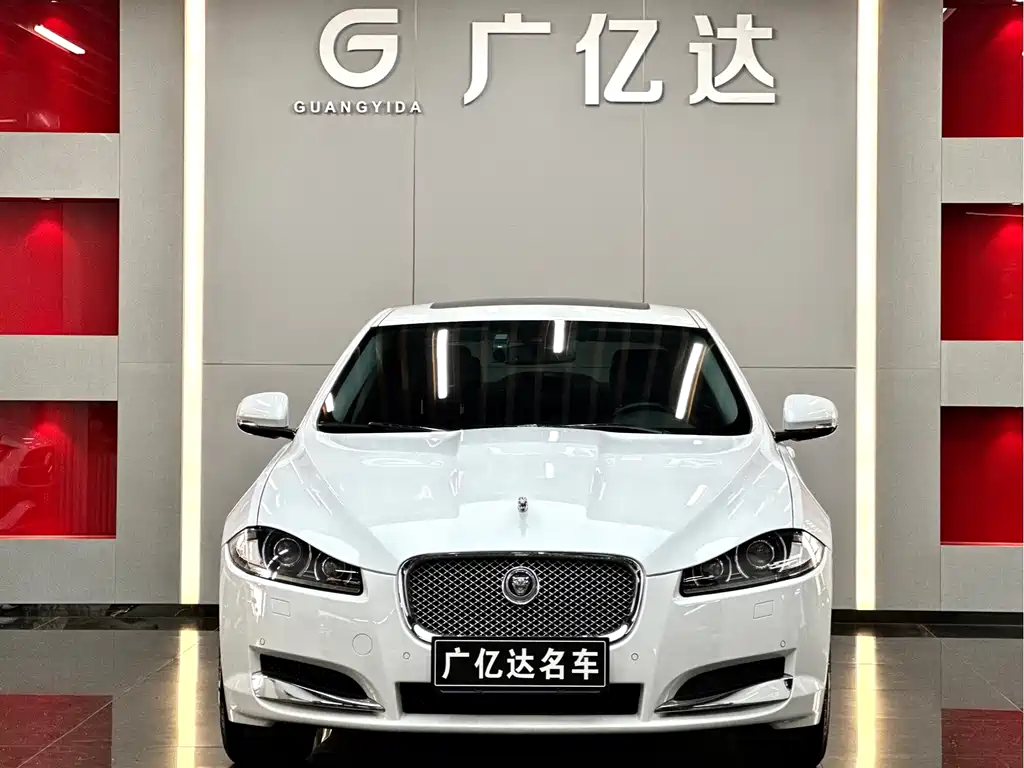 Jaguar XF 2014 XF 2.0T Luxury