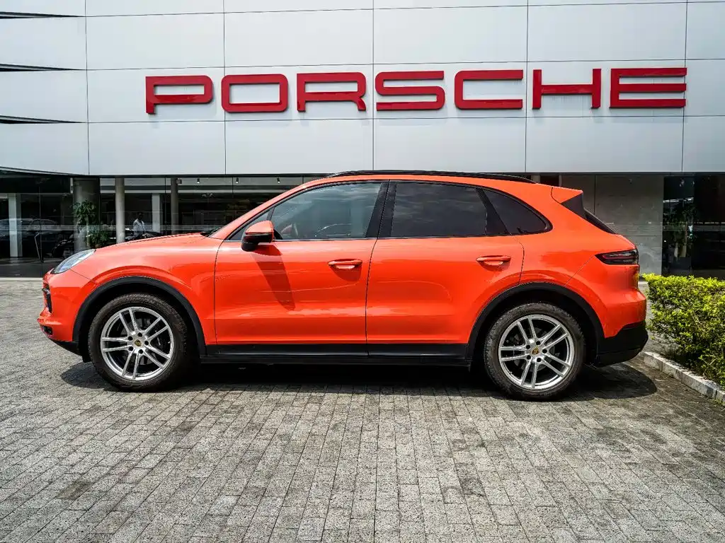 Porsche Cayenne — миниатюра 13