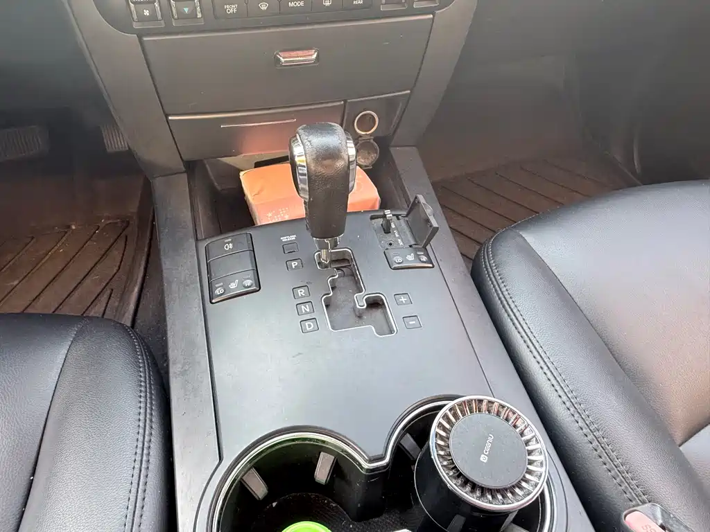 Kia Borrego — миниатюра 10