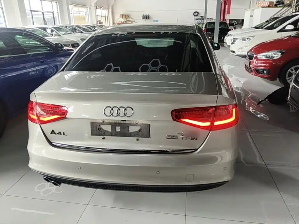 Audi A4L — миниатюра 6