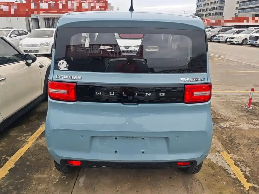 Wuling MINIEV — миниатюра 6