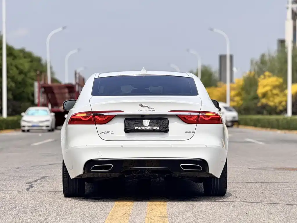 Jaguar XFL — миниатюра 24