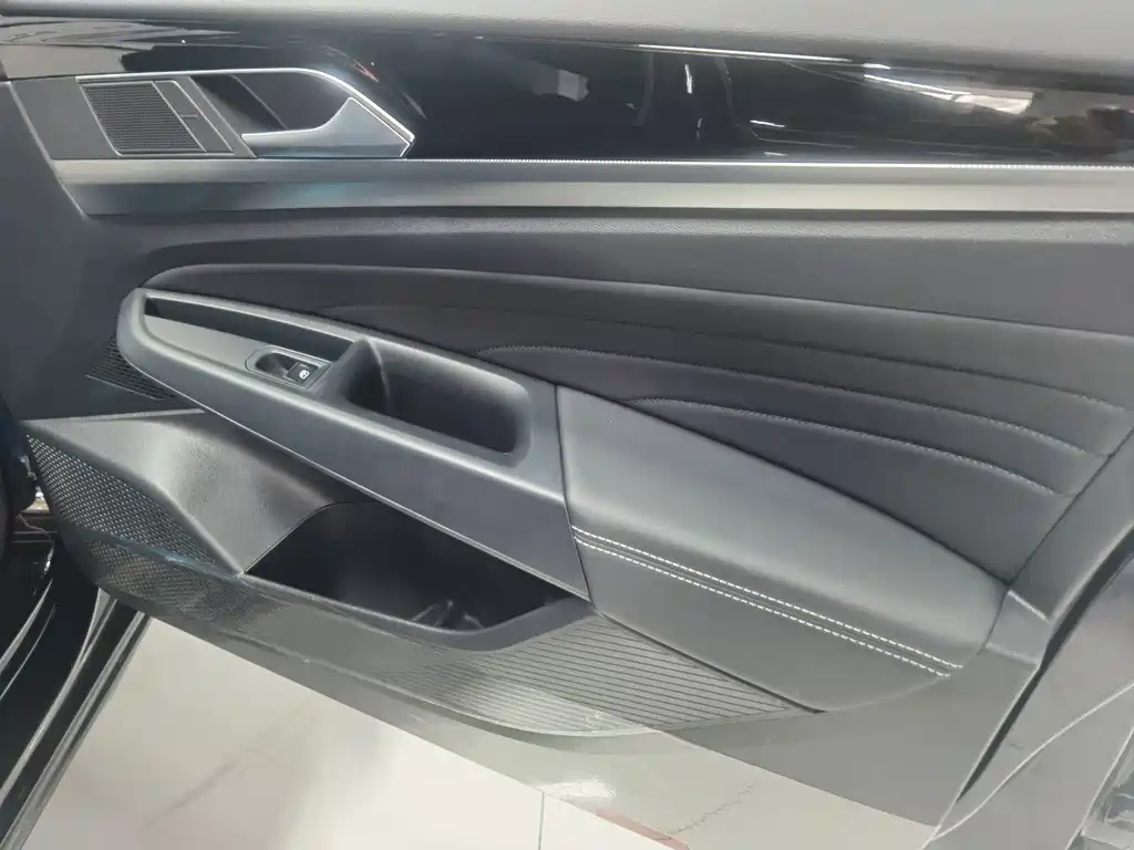 Volkswagen Passat — миниатюра 23