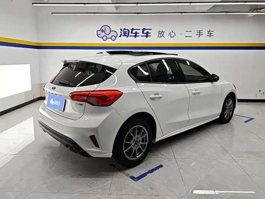 Ford Focus — миниатюра 3
