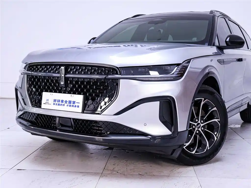 Lincoln Nautilus 2026 2.0T Premium