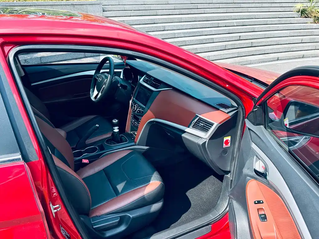BYD G5 — миниатюра 5