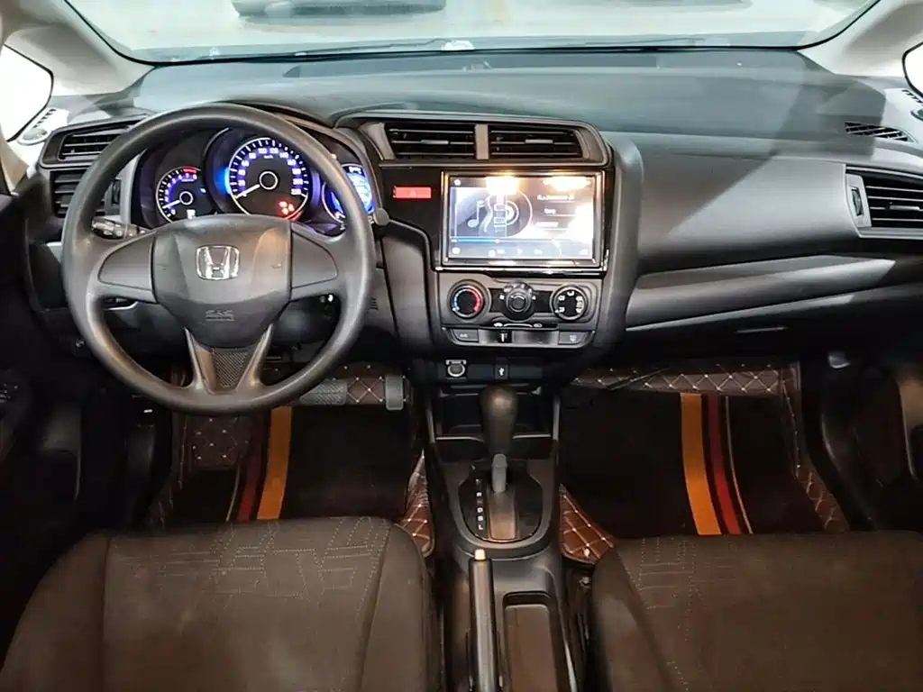 Honda Fit — миниатюра 10