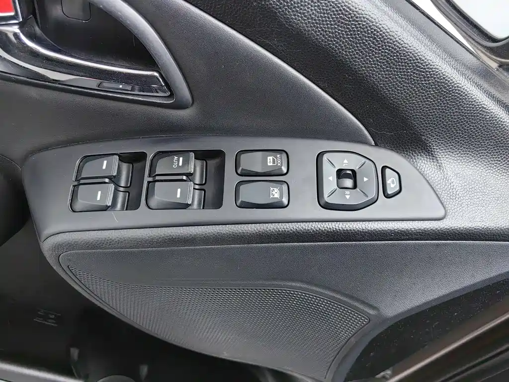 Hyundai ix35 — миниатюра 9