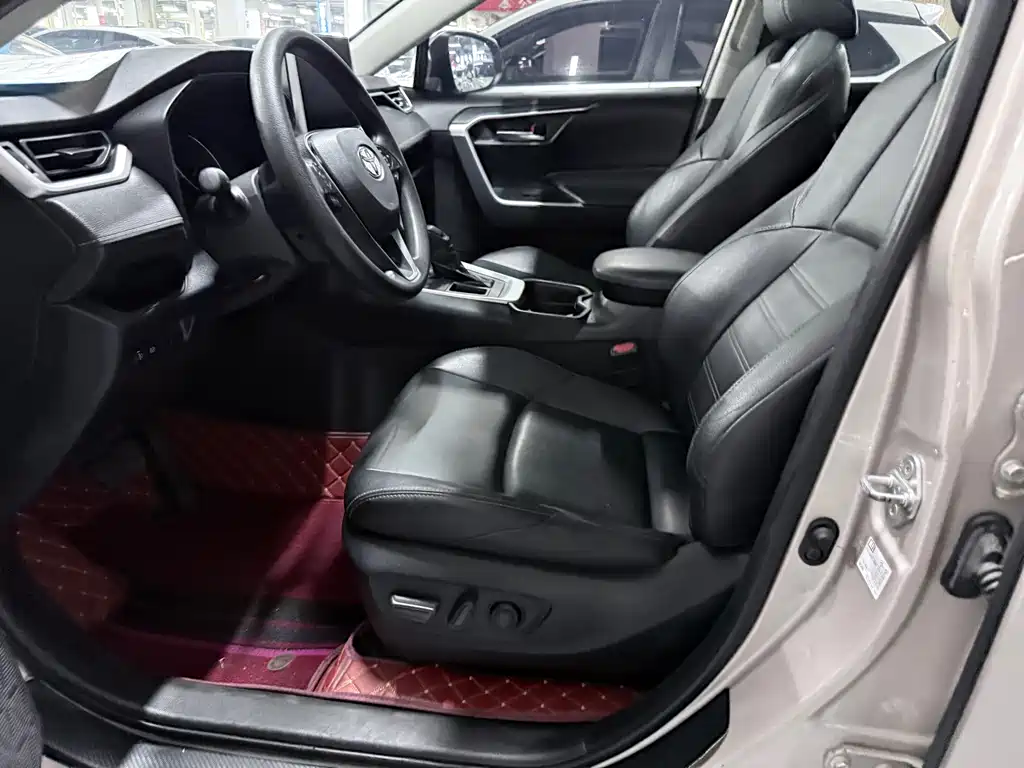 Toyota Wildlander — миниатюра 8