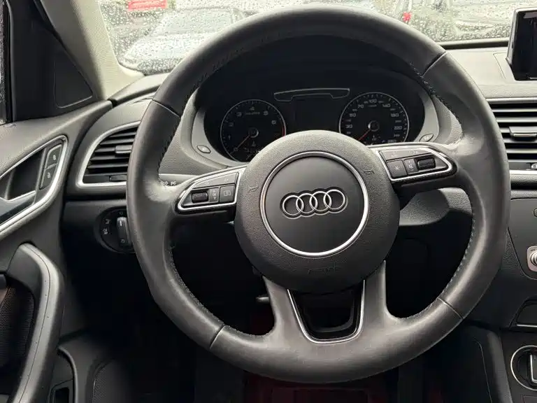 Audi Q3 — миниатюра 10