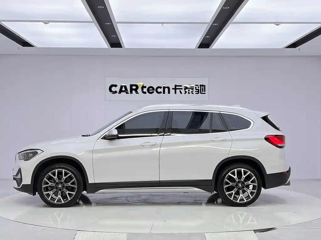 BMW X1 2020 xDrive25Li Premium