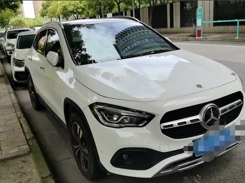 Mercedes-Benz GLA — миниатюра 2