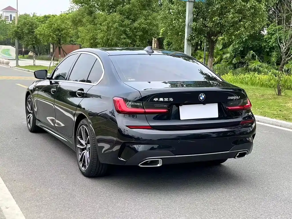 BMW 3 Series — миниатюра 6
