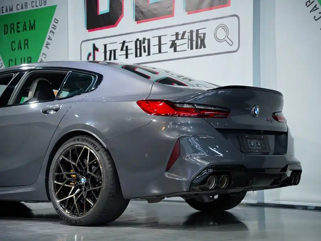 BMW M8 — миниатюра 13