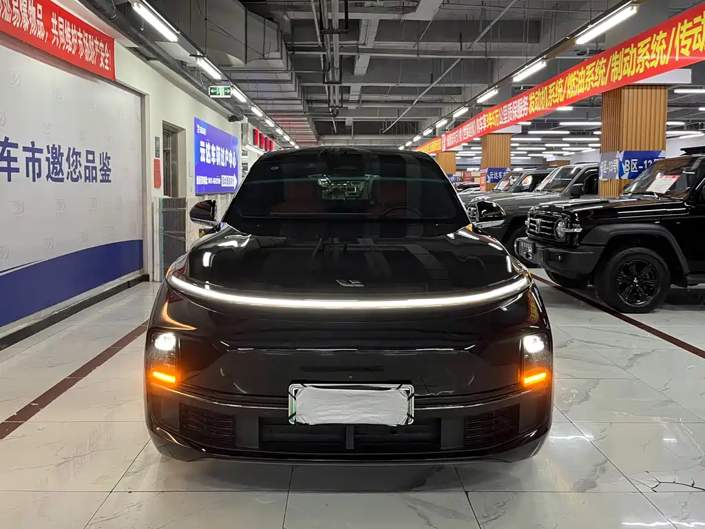 Li Auto Li L8 2023