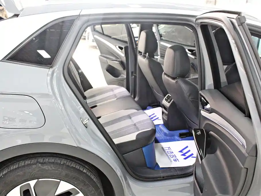 VOLKSWAGEN ID.4 CROZZ