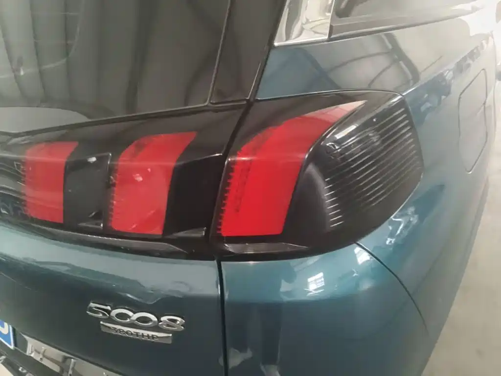 Peugeot 5008 — миниатюра 8