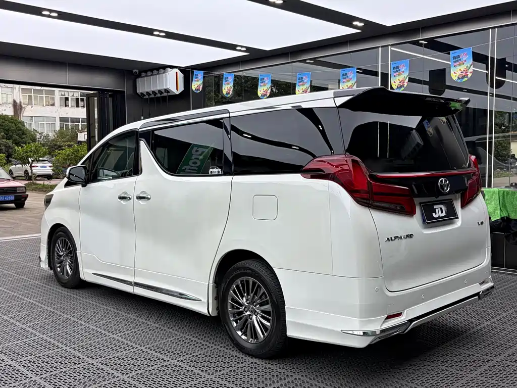 Toyota Alphard 2015 3.5L Luxury
