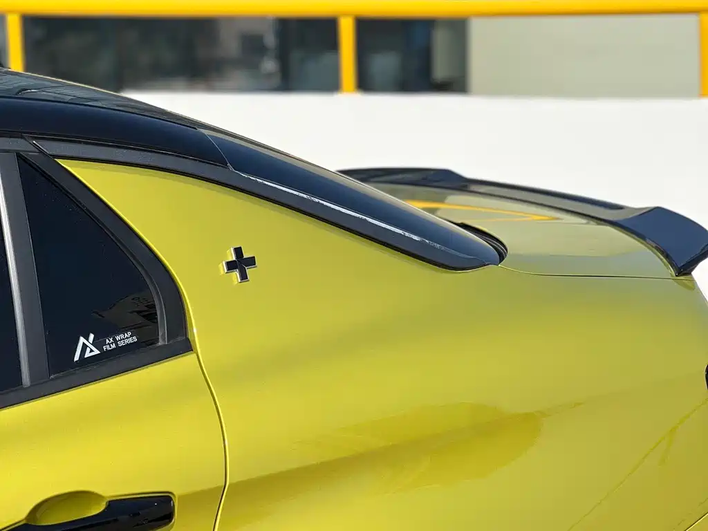 Lynk & Co 03 — миниатюра 5
