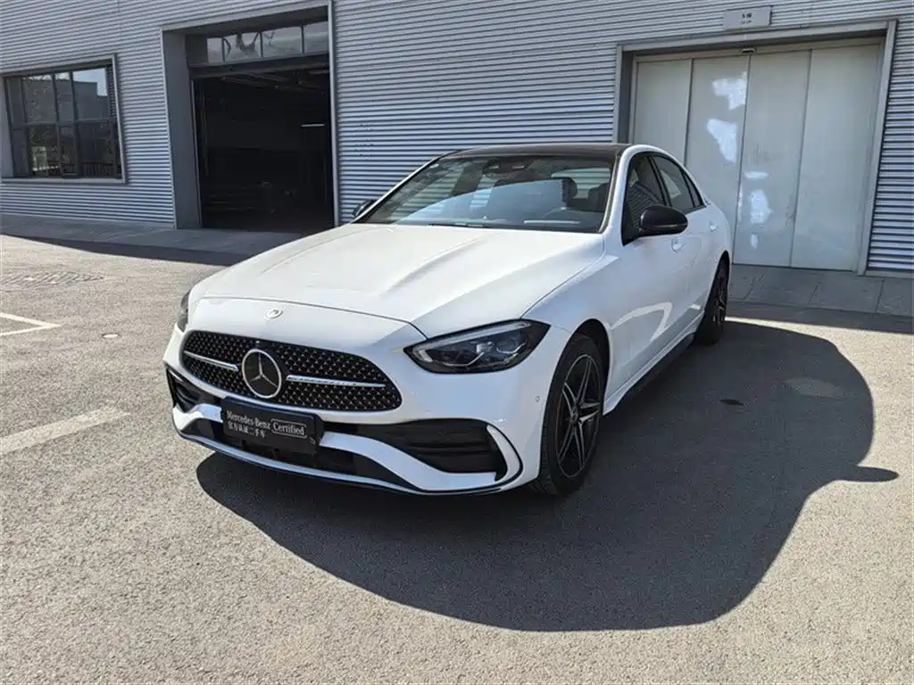 Mercedes-Benz C-Class 2024