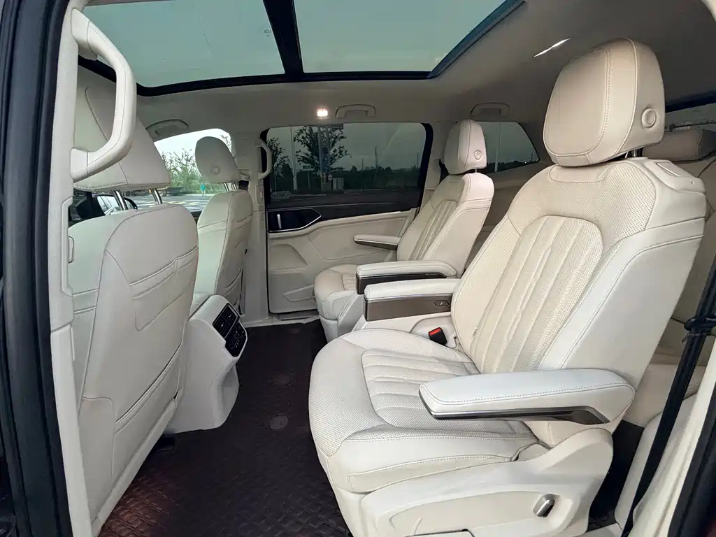 Volkswagen Viloran — миниатюра 6