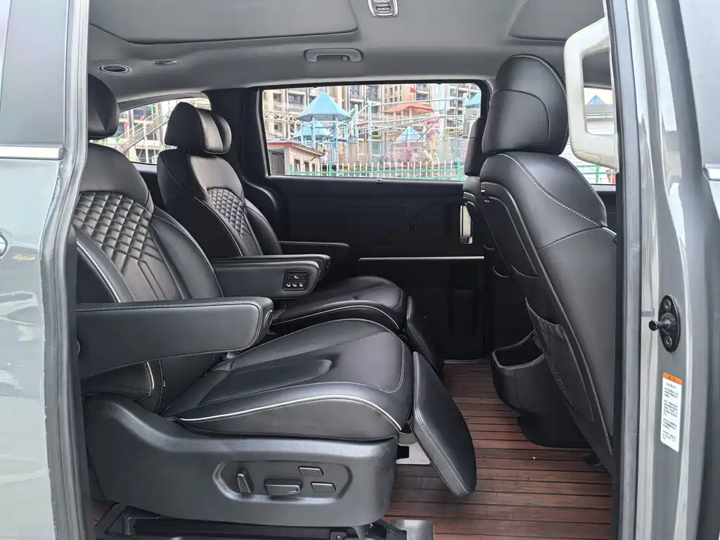 Hyundai Custo — миниатюра 10