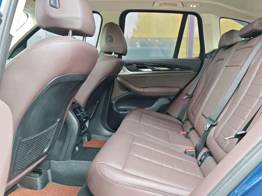 BMW X3 — миниатюра 15
