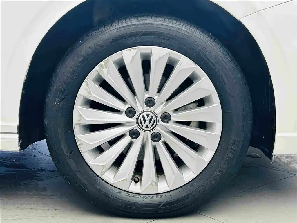 Volkswagen Lavida — миниатюра 11