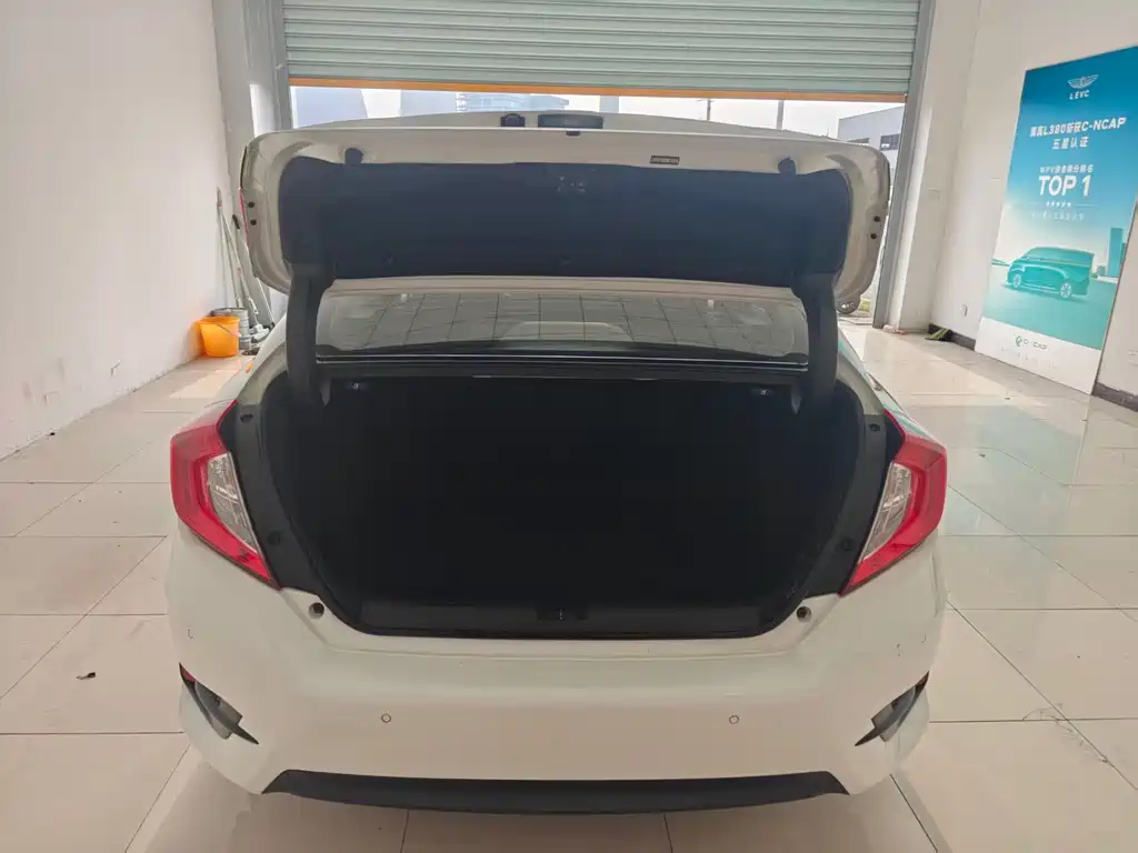 Honda Civic — миниатюра 17
