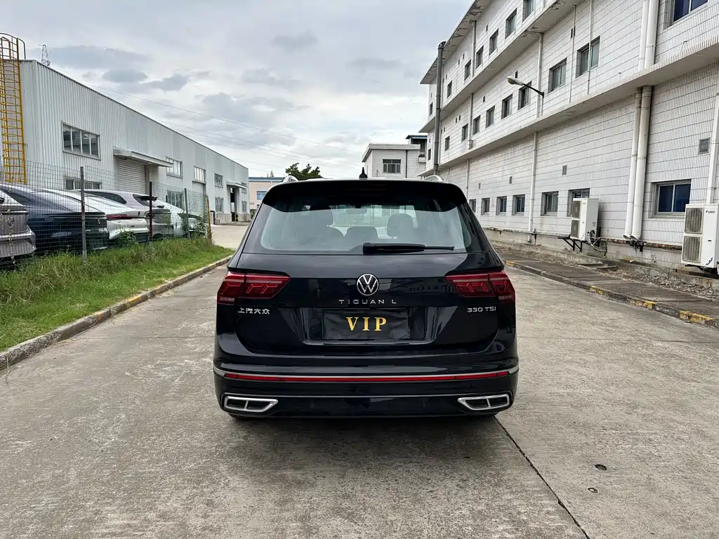 Volkswagen Tiguan L — миниатюра 18