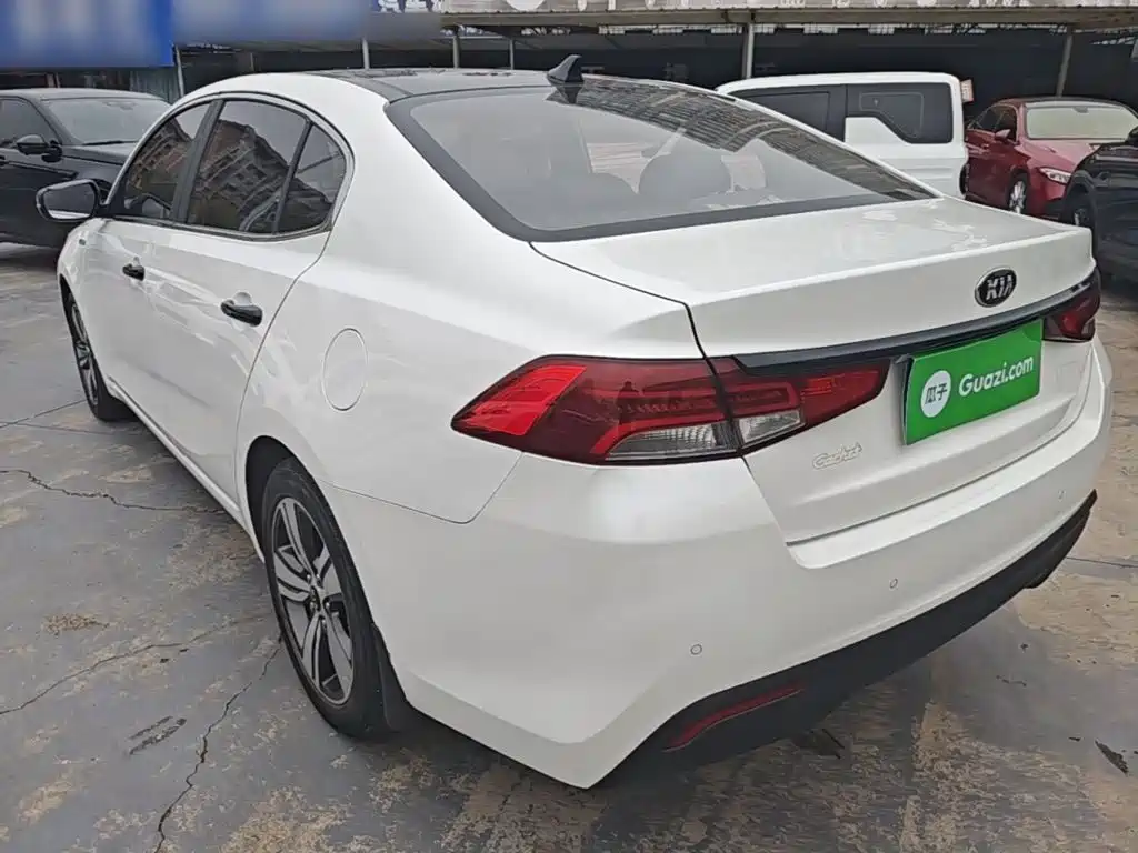 Kia K4 — миниатюра 5