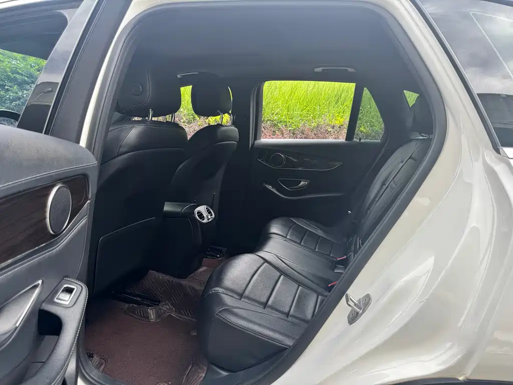 Mercedes-Benz GLC 2017 GLC 260 4MATIC