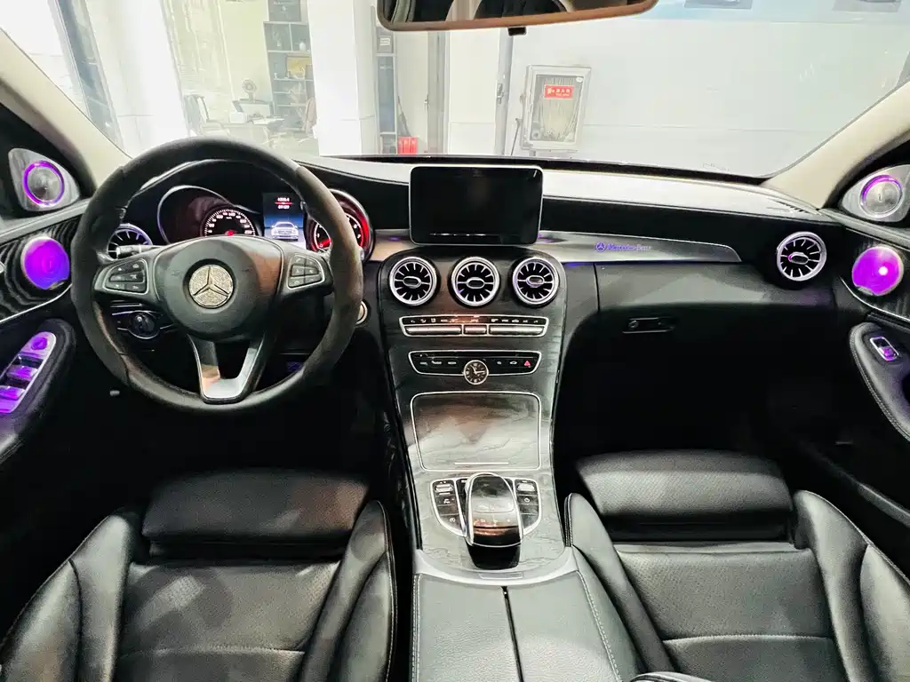 Mercedes-Benz C-Class — миниатюра 9